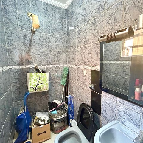 Casa à venda com 260m², 3 quartos e 2 vagasBanheiro 1