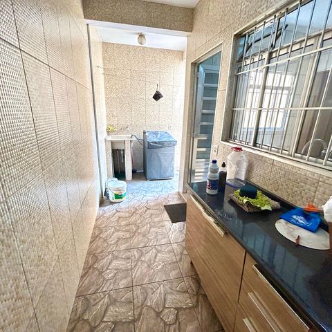 Casa à venda com 260m², 3 quartos e 2 vagasÁrea de Serviço