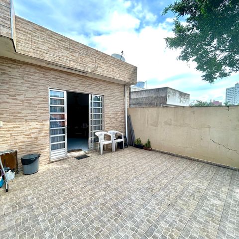 Casa à venda com 260m², 3 quartos e 2 vagasVaranda da Sala