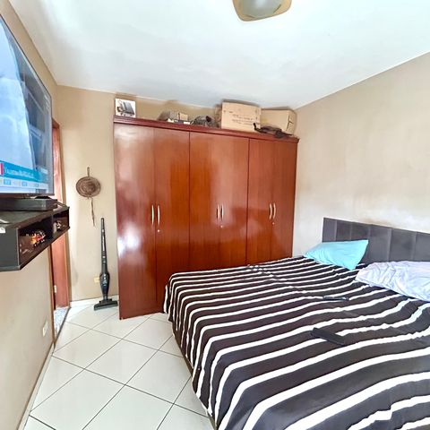 Casa à venda com 260m², 3 quartos e 2 vagasQuarto Suíte