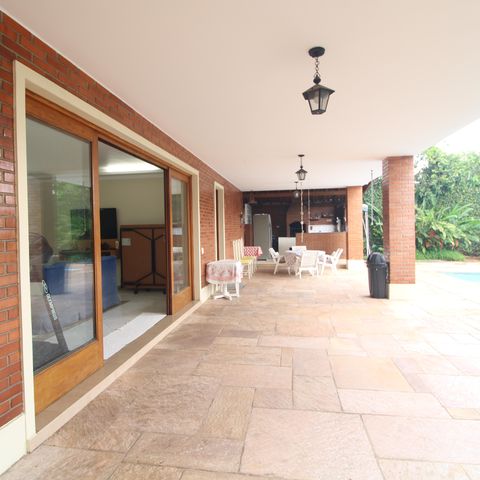 Casa à venda com 399m², 3 quartos e 4 vagasVaranda