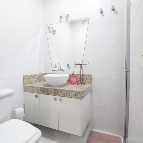 Casa à venda com 399m², 3 quartos e 4 vagasBanheiro da suíte 2