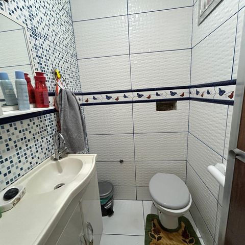 Casa à venda com 350m², 3 quartos e 2 vagasLavabo