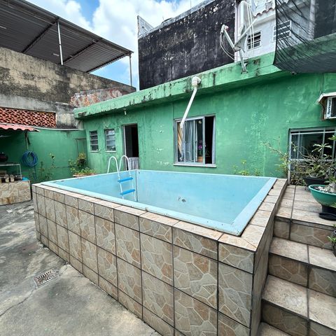 Casa à venda com 350m², 3 quartos e 2 vagasPiscina
