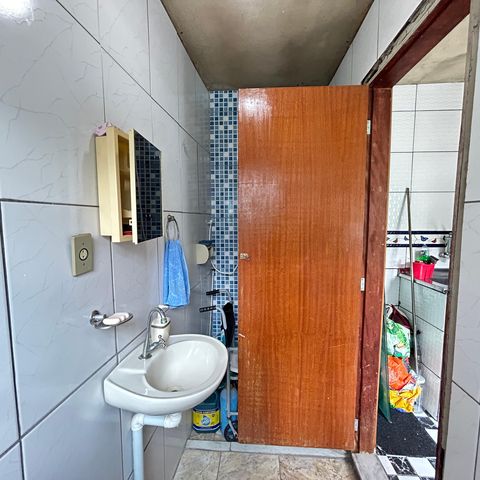Casa à venda com 350m², 3 quartos e 2 vagasBanheiro da casa 2