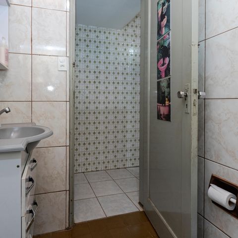 Casa à venda com 130m², 2 quartos e 2 vagasBanheiro
