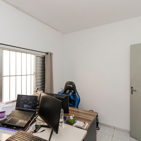 Casa à venda com 130m², 2 quartos e 2 vagasQuarto 2