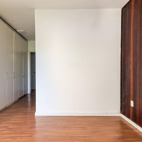 Casa de condomínio para alugar com 217m², 3 quartos e 2 vagasSala