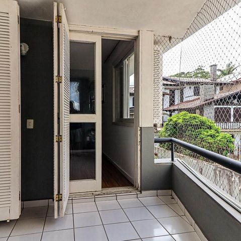 Casa de condomínio para alugar com 217m², 3 quartos e 2 vagasVaranda