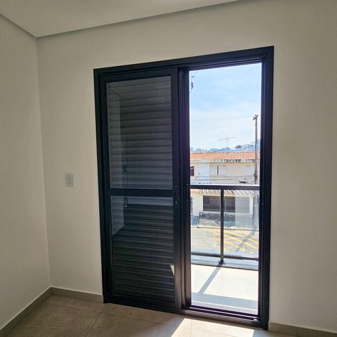 Casa à venda com 95m², 3 quartos e 2 vagasSuite