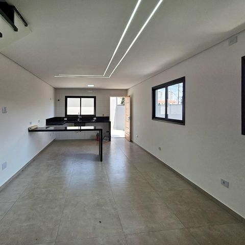 Casa à venda com 95m², 3 quartos e 2 vagasSala/Cozinha