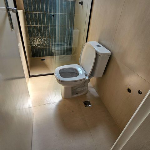 Casa à venda com 95m², 3 quartos e 2 vagasBanheiro