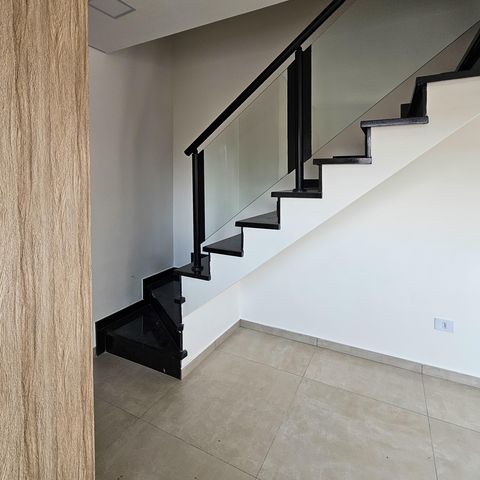 Casa à venda com 95m², 3 quartos e 2 vagasSala/Cozinha