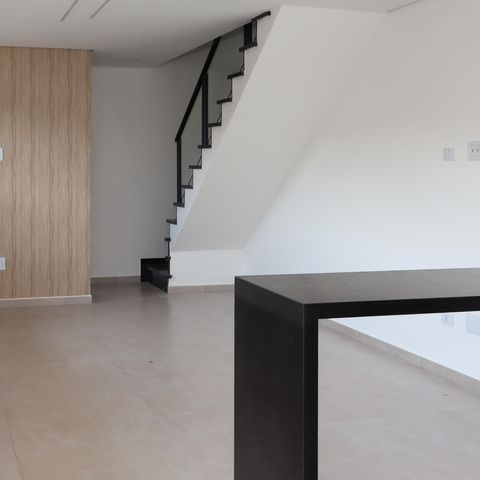 Casa à venda com 95m², 3 quartos e 2 vagasSala/Cozinha