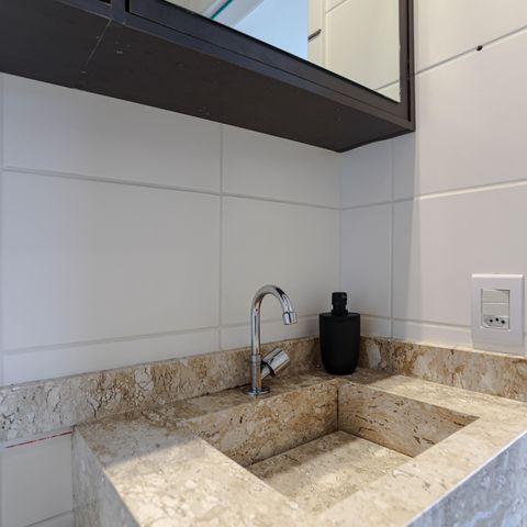 Apartamento para alugar com 27m², 1 quarto e 1 vaga Apartamento para alugar com 27m², 1 quarto e 1 vagaBanheiro