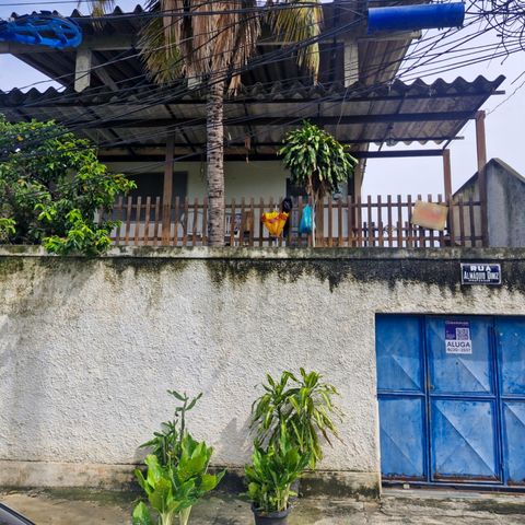 Casa para alugar com 100m², 3 quartos e 1 vagaFachada