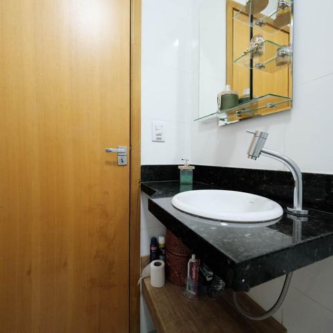 Apartamento à venda com 44m², 2 quartos e sem vagaBanheiro