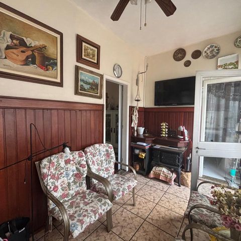 Casa à venda com 218m², 4 quartos e 3 vagas