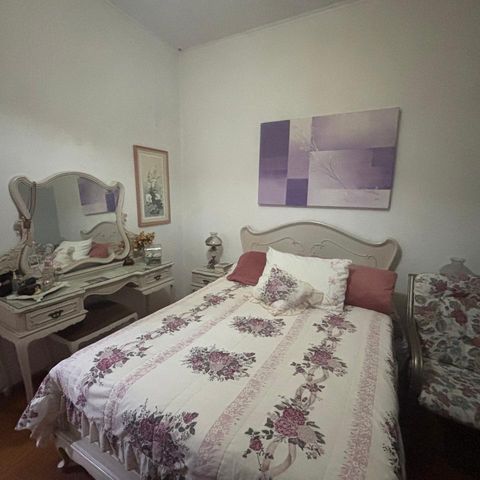 Casa à venda com 218m², 4 quartos e 3 vagas