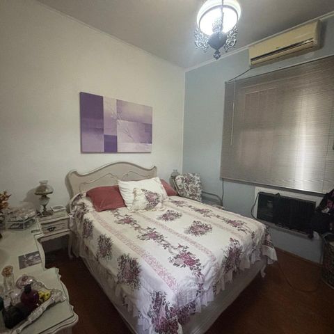 Casa à venda com 218m², 4 quartos e 3 vagas