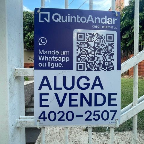 Casa à venda com 218m², 4 quartos e 3 vagas Casa à venda com 218m², 4 quartos e 3 vagasPlaca Cod.SUIG-130