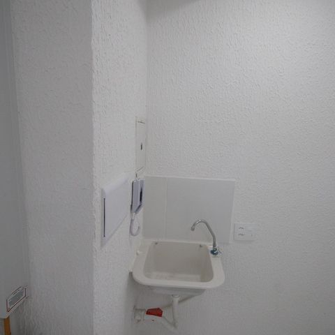Apartamento à venda com 32m², 2 quartos e sem vagaCozinha e Área de Serviço
