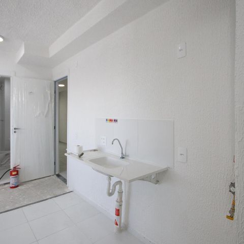 Apartamento à venda com 32m², 2 quartos e sem vagaCozinha e Área de Serviço