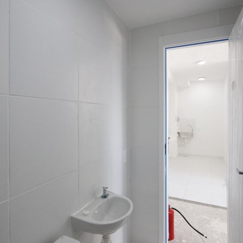 Apartamento à venda com 32m², 2 quartos e sem vagaBanheiro 