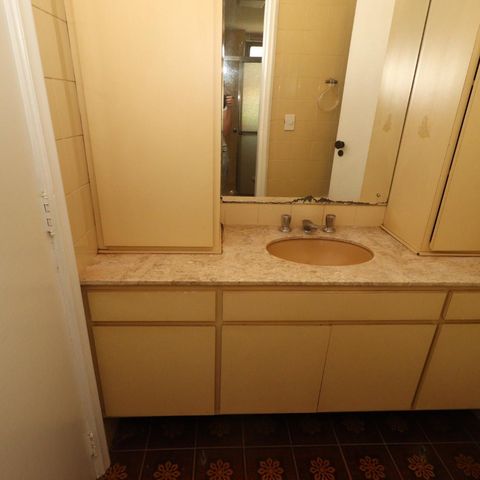 Apartamento para alugar com 450m², 5 quartos e 2 vagasBanheiro da Suíte 1 e 2