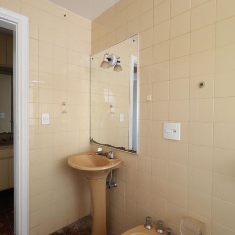 Apartamento para alugar com 450m², 5 quartos e 2 vagasBanheiro da Suíte 1 e 2