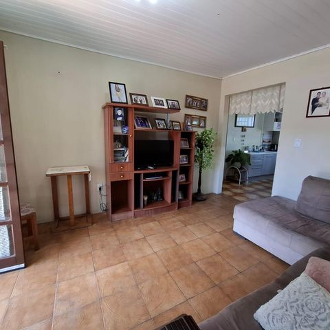 Casa à venda com 352m², 3 quartos e 4 vagas Casa à venda com 352m², 3 quartos e 4 vagasSala