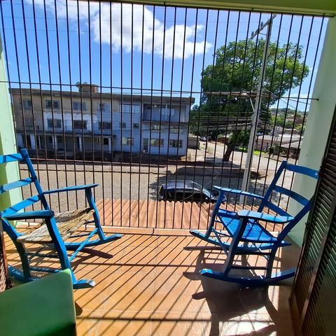 Casa à venda com 352m², 3 quartos e 4 vagas Casa à venda com 352m², 3 quartos e 4 vagasÁrea Comum