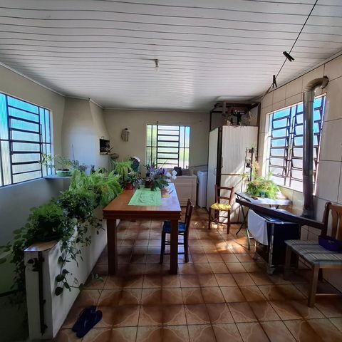 Casa à venda com 352m², 3 quartos e 4 vagas Casa à venda com 352m², 3 quartos e 4 vagasÁrea Comum