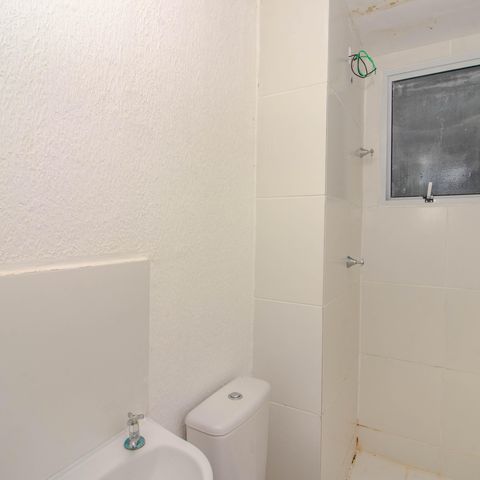 Apartamento para alugar com 42m², 2 quartos e 1 vaga Apartamento para alugar com 42m², 2 quartos e 1 vagaBanheiro