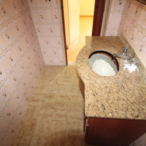 Apartamento à venda com 78m², 3 quartos e sem vagaBanheiro