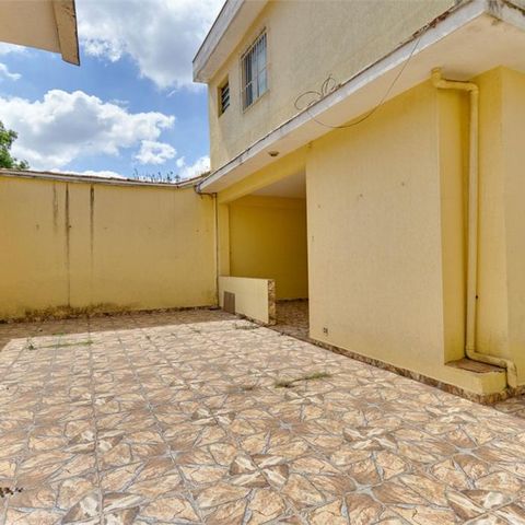 Casa à venda com 160m², 3 quartos e 3 vagas