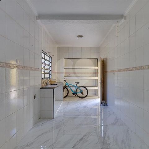 Casa à venda com 160m², 3 quartos e 3 vagas