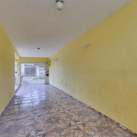 Casa à venda com 160m², 3 quartos e 3 vagas
