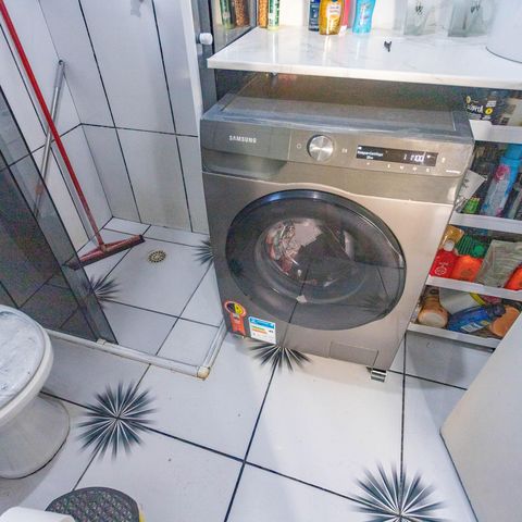 Apartamento à venda com 46m², 2 quartos e 1 vaga Apartamento à venda com 46m², 2 quartos e 1 vagaBanheiro