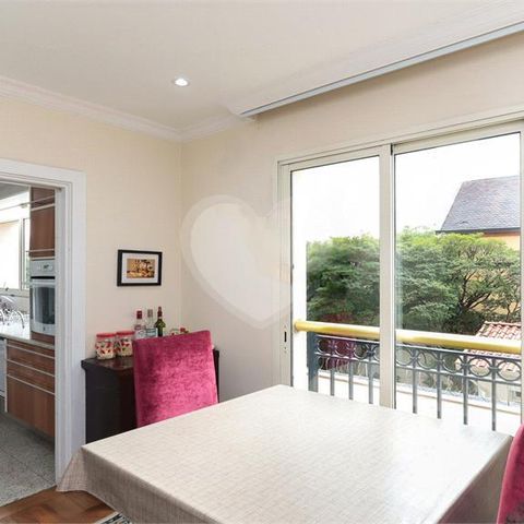 Apartamento à venda com 230m², 4 quartos e 4 vagas