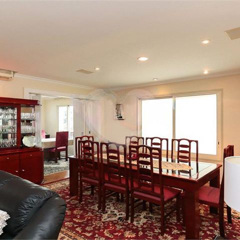 Apartamento à venda com 230m², 4 quartos e 4 vagas