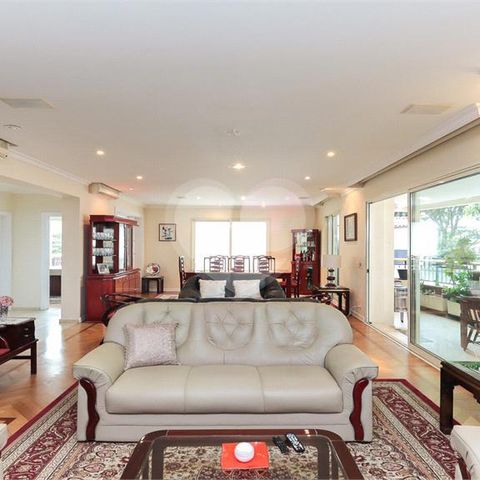 Apartamento à venda com 230m², 4 quartos e 4 vagas