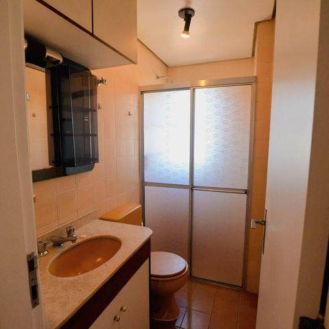 Apartamento à venda com 40m², 1 quarto e 1 vaga Apartamento à venda com 40m², 1 quarto e 1 vagaBanheiro