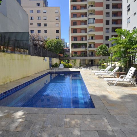 Apartamento à venda com 40m², 1 quarto e 1 vaga Apartamento à venda com 40m², 1 quarto e 1 vagaÁrea comum - Piscina
