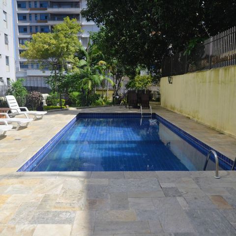 Apartamento à venda com 40m², 1 quarto e 1 vaga Apartamento à venda com 40m², 1 quarto e 1 vagaÁrea comum - Piscina