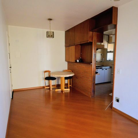 Apartamento à venda com 40m², 1 quarto e 1 vaga
