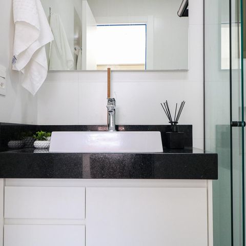 Apartamento para alugar com 74m², 2 quartos e 2 vagas Apartamento para alugar com 74m², 2 quartos e 2 vagasBanheiro
