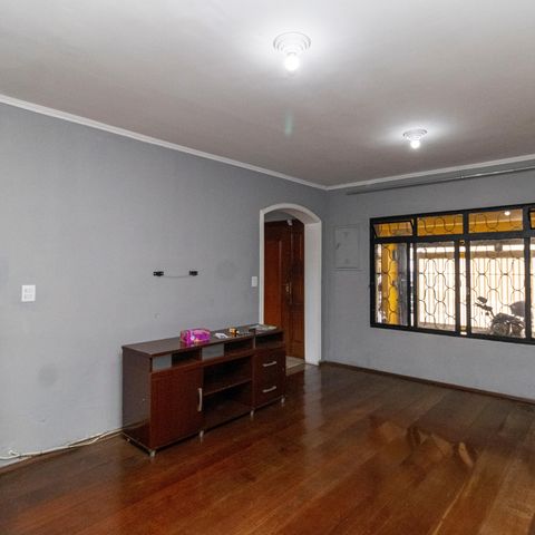 Casa para alugar com 160m², 4 quartos e 2 vagasSala