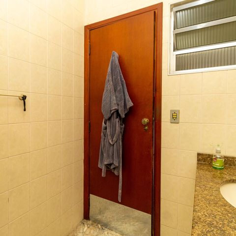 Casa para alugar com 160m², 4 quartos e 2 vagasBanheiro