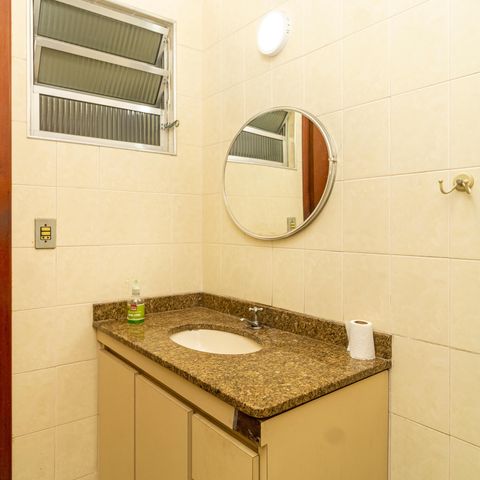 Casa para alugar com 160m², 4 quartos e 2 vagasBanheiro